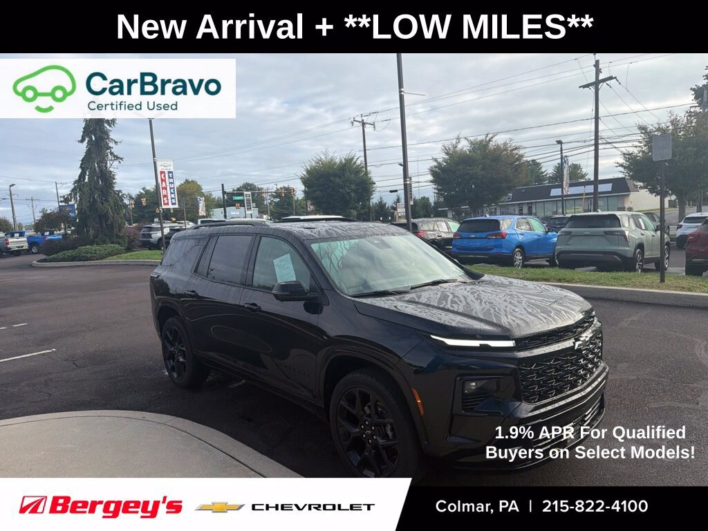 Used 2024 Chevrolet Traverse RS SUV