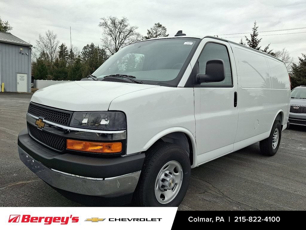 2025 Chevrolet Express Cargo