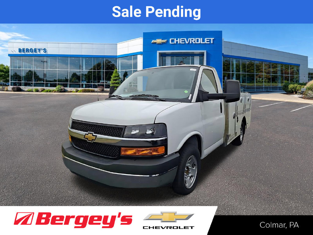 2025 Chevrolet Express Cutaway