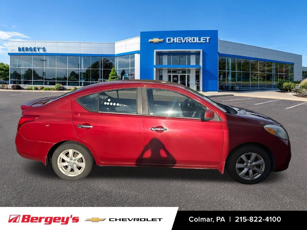 Used 2014 Nissan Versa 1.6 SV Sedan