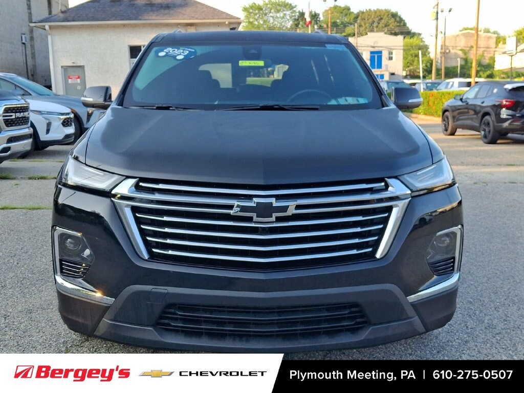 Used 2023 Chevrolet Traverse LT Cloth SUV