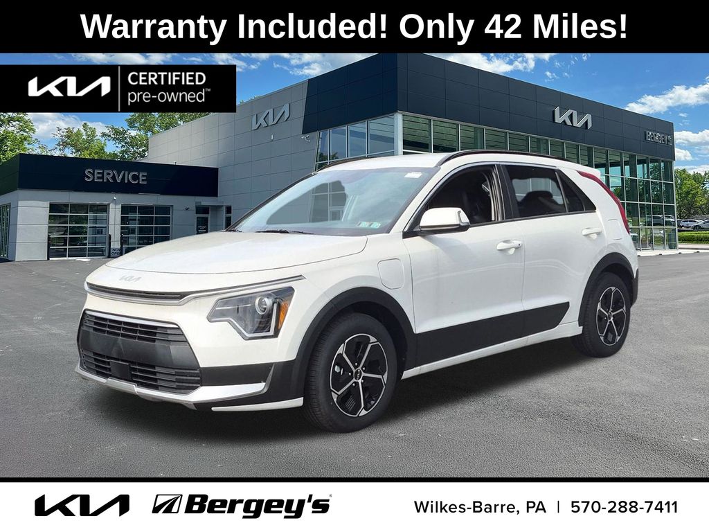 2025 Kia Niro Plug-In Hybrid SUV 