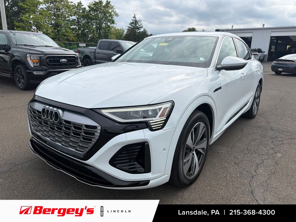 2024 Audi Q8 Sportback e-tron Premium Plus