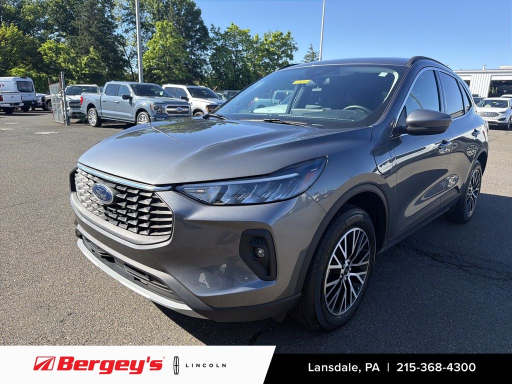 2025 Ford Escape Plug-in hybrid