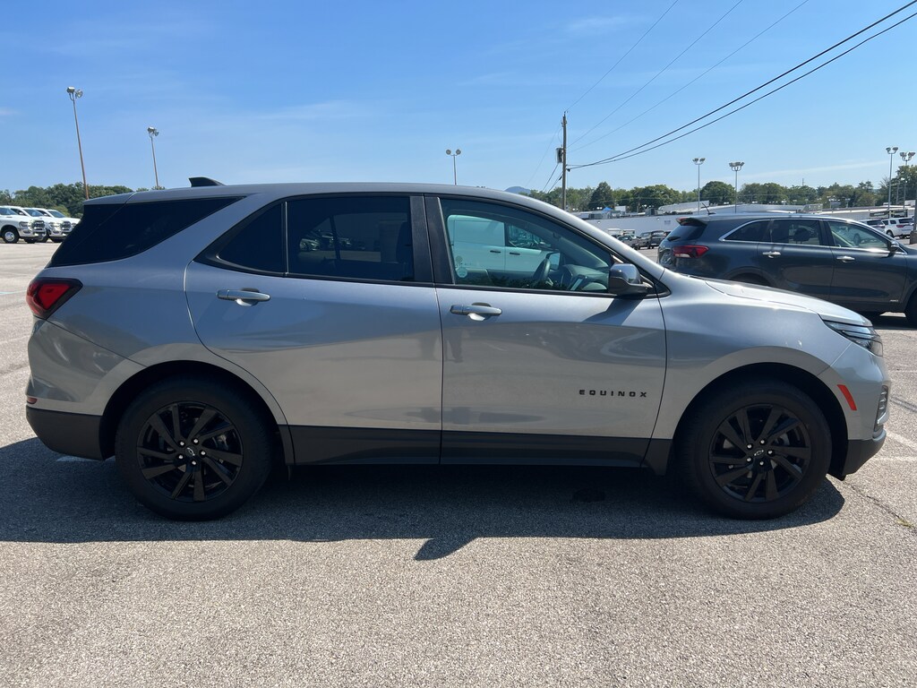 Used 2023 Chevrolet Equinox LS SUV