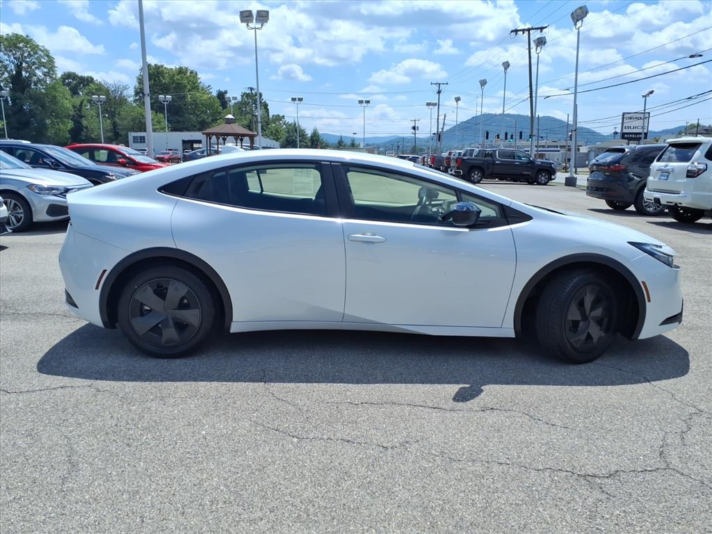 Used 2024 Toyota Prius LE