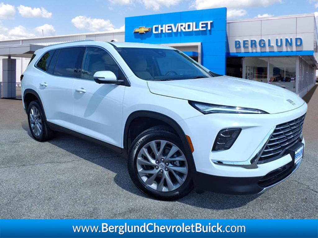 Used 2026 Buick Enclave Preferred SUV