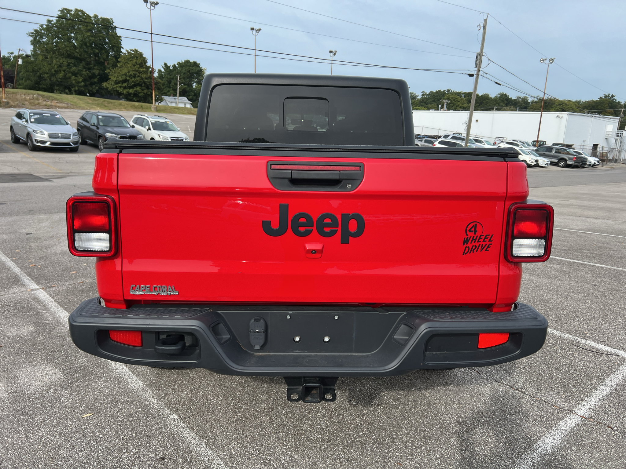 Used 2022 Jeep Gladiator Willys 4x4 Truck
