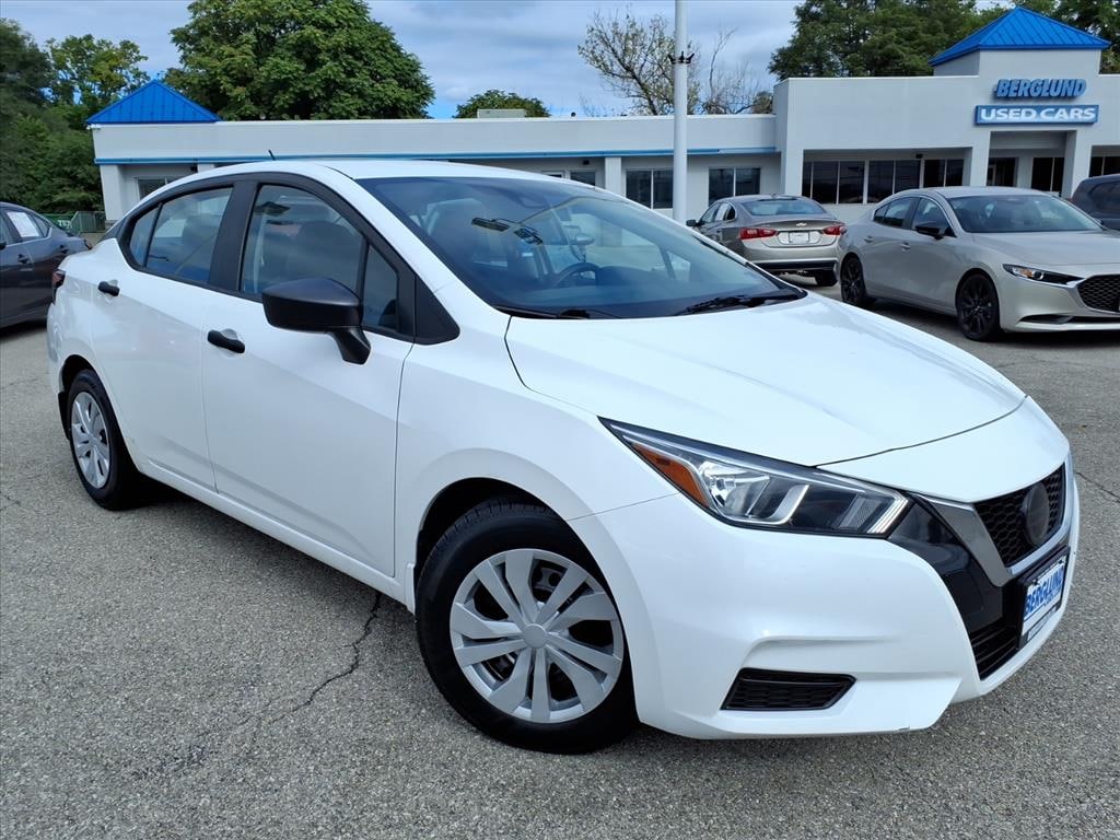 Used 2021 Nissan Versa S Xtronic CVT Sedan