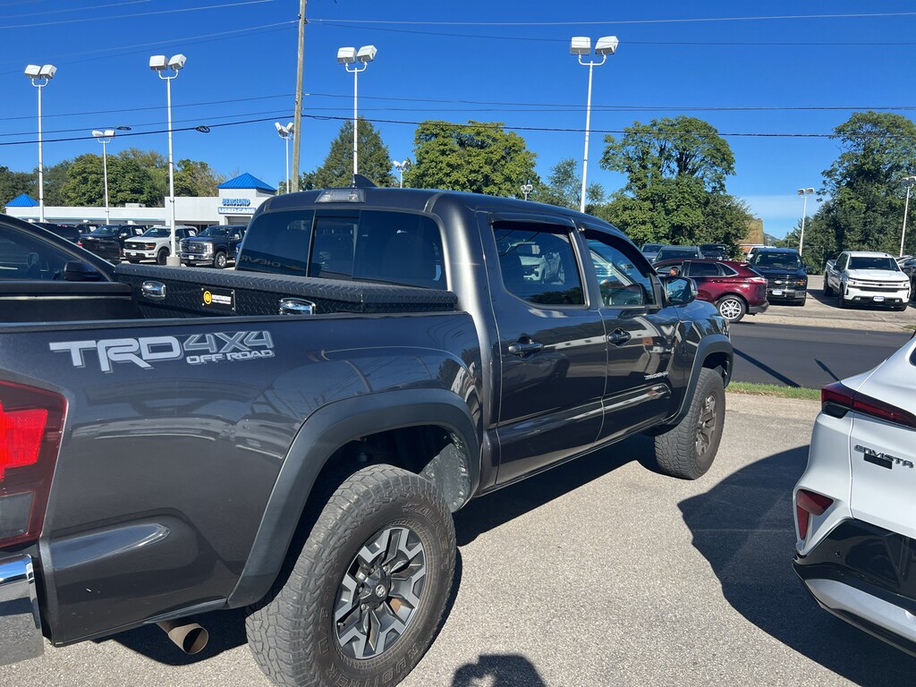 Used 2018 Toyota Tacoma SR