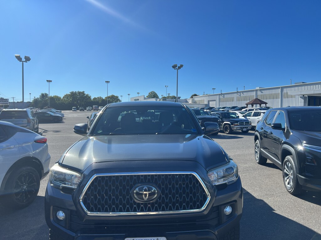 Used 2018 Toyota Tacoma SR