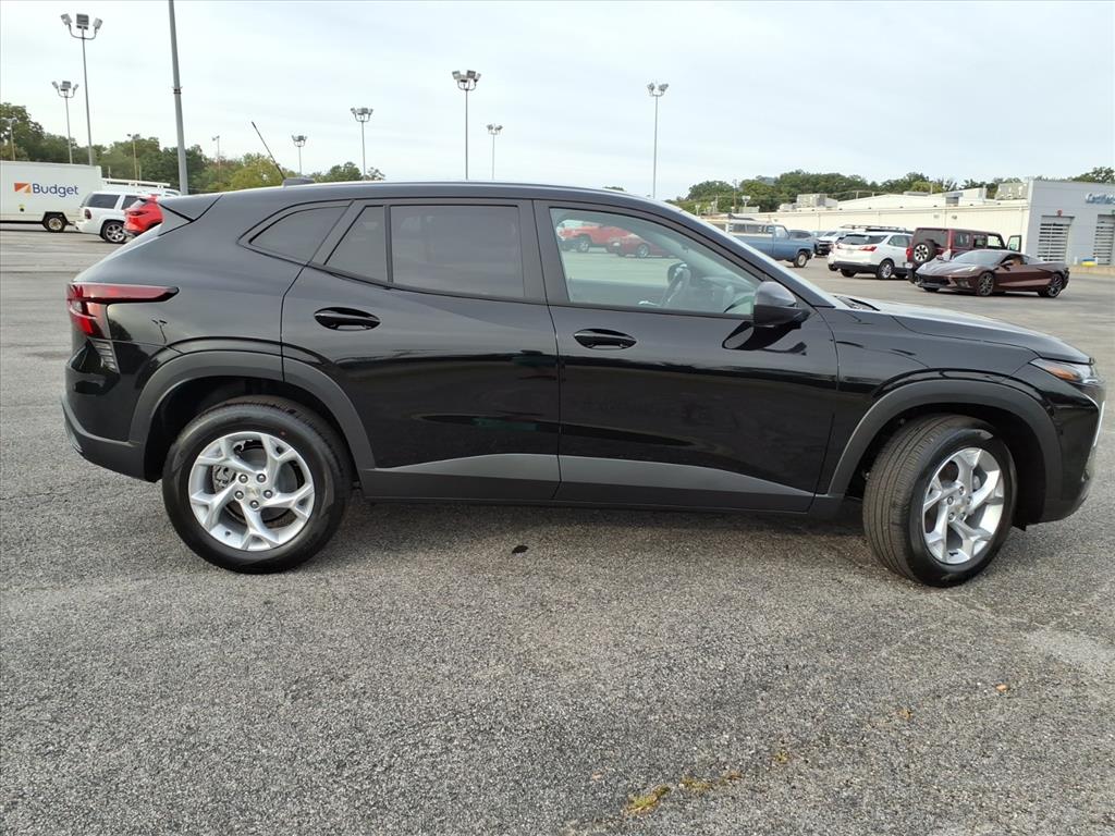 New 2026 Chevrolet Trax LS SUV