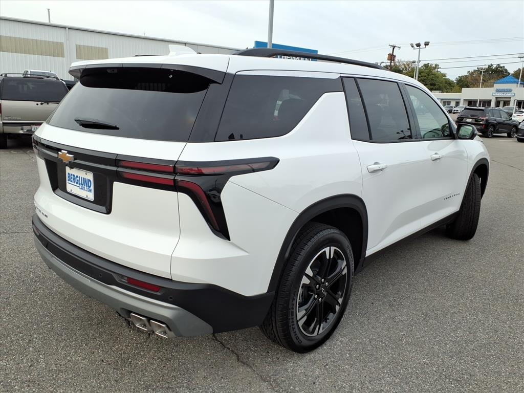 New 2027 Chevrolet Traverse LT SUV