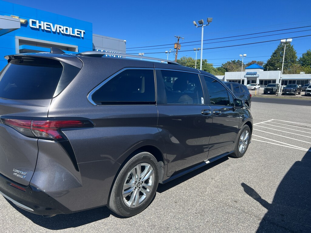 Used 2024 Toyota Sienna Limited Minivan