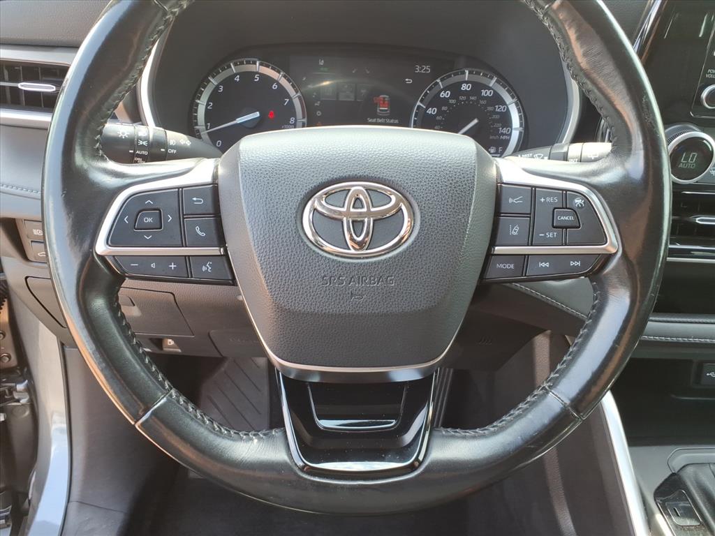 2021 Toyota Highlander XLE - Photo 24