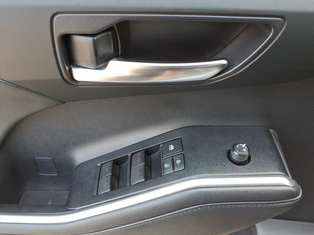 2021 Toyota Highlander XLE - Photo 20