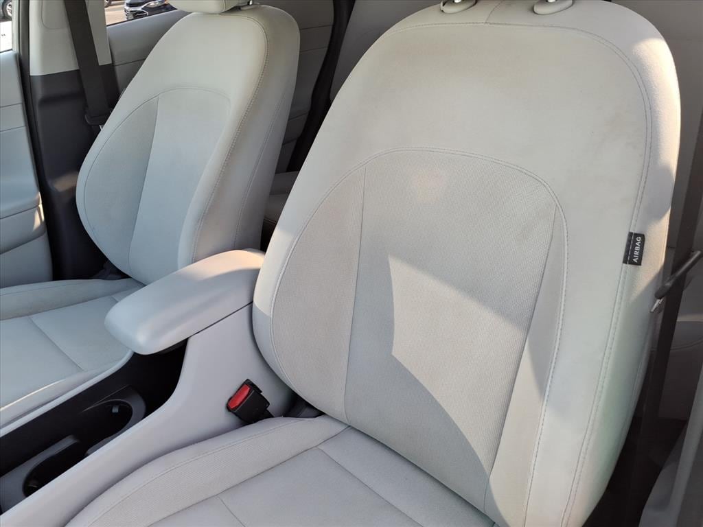 2024 Hyundai Kona SEL - Photo 17