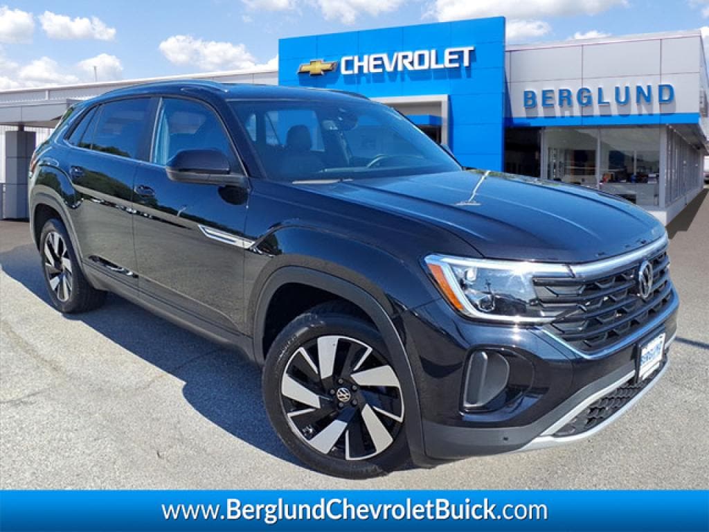 Used 2026 Volkswagen Atlas Cross Sport 2.0T SE w/Technology