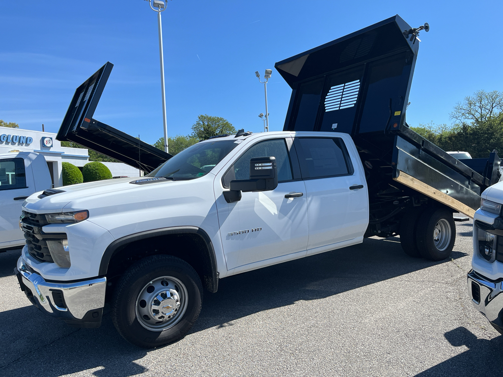 New 2025 Chevrolet Silverado 3500 HD Chassis Cab Work Truck Truck