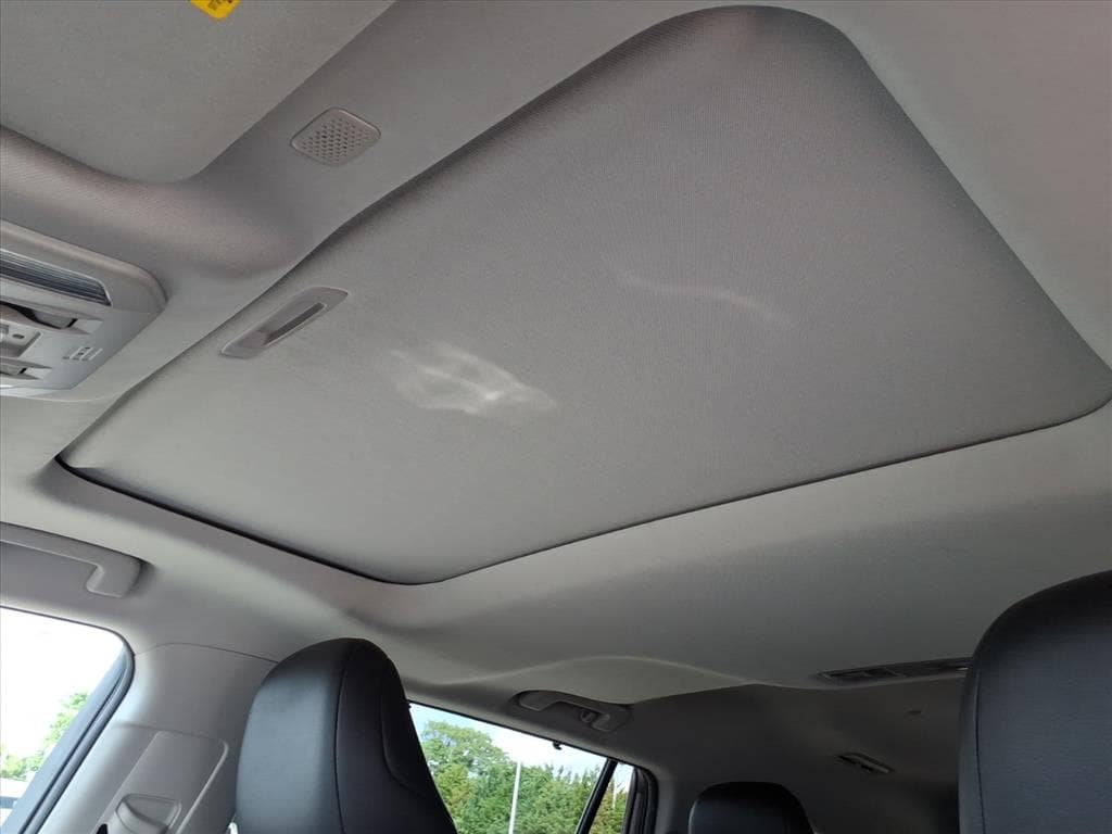 2021 Toyota Highlander XLE - Photo 23