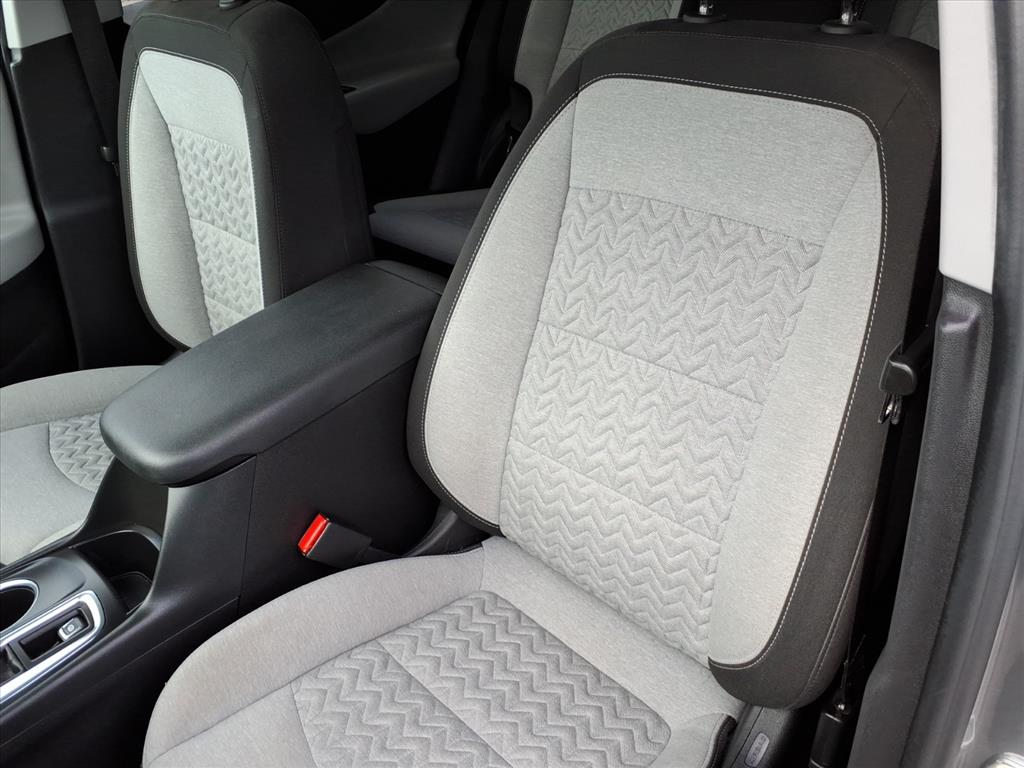2023 Chevrolet Equinox LS - Photo 17