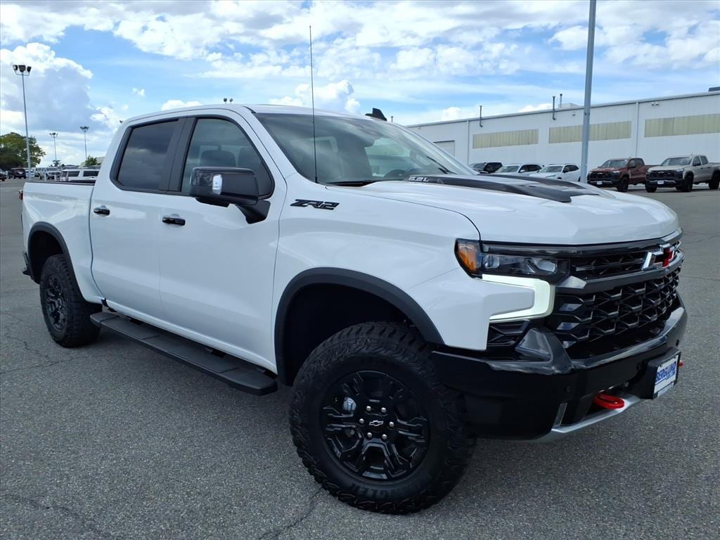 New 2026 Chevrolet Silverado 1500 ZR2 Truck