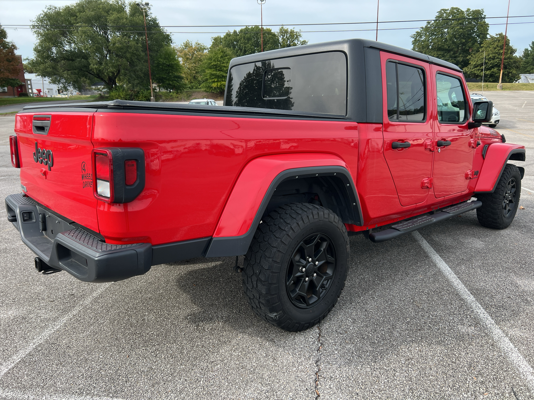 Used 2022 Jeep Gladiator Willys 4x4 Truck