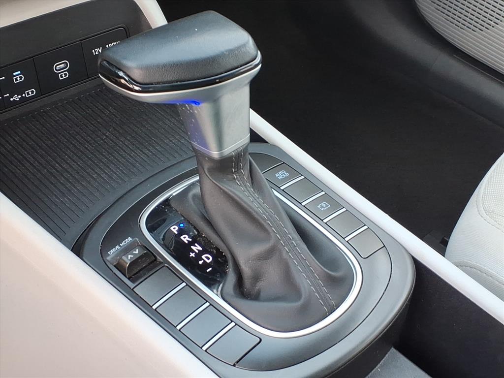 2024 Hyundai Kona SEL - Photo 32