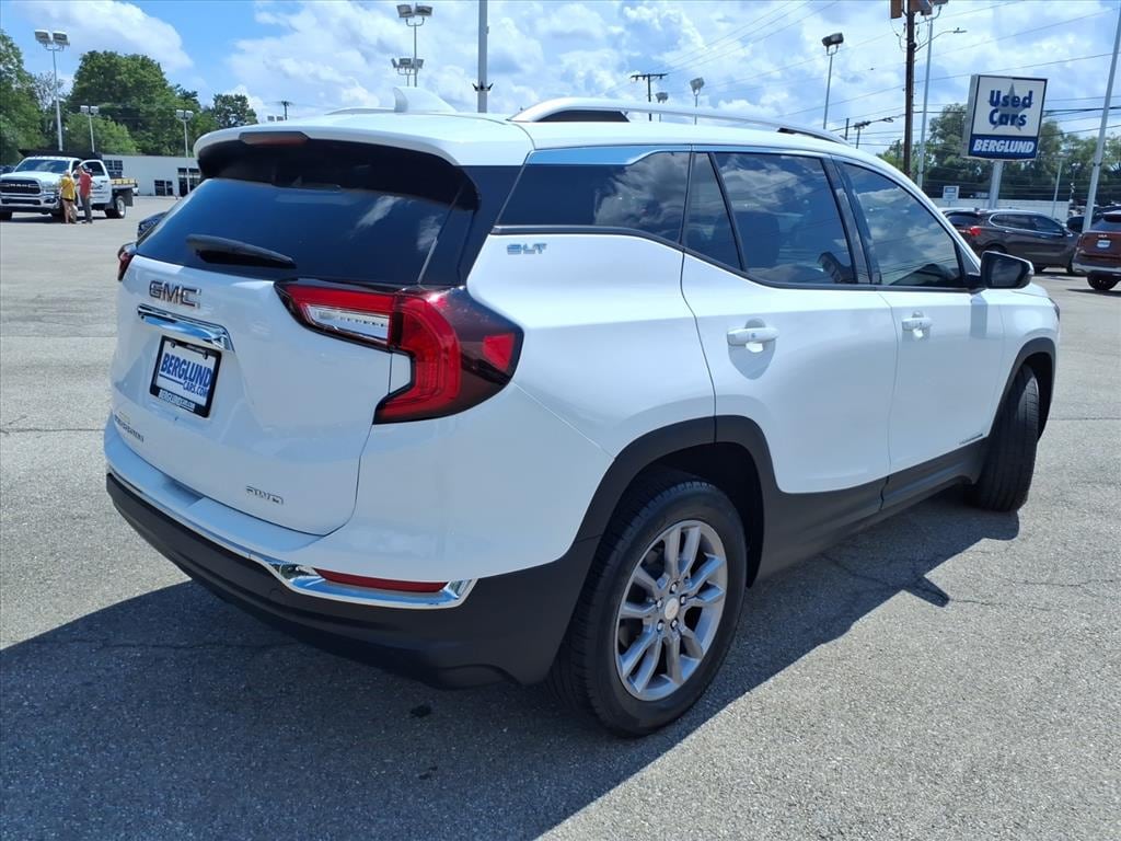 Used 2023 GMC Terrain SLT SUV