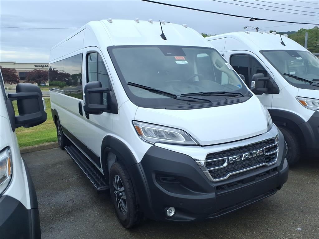 New 2026 Ram Promaster 2500 Window Van SLT+ Cargo Van