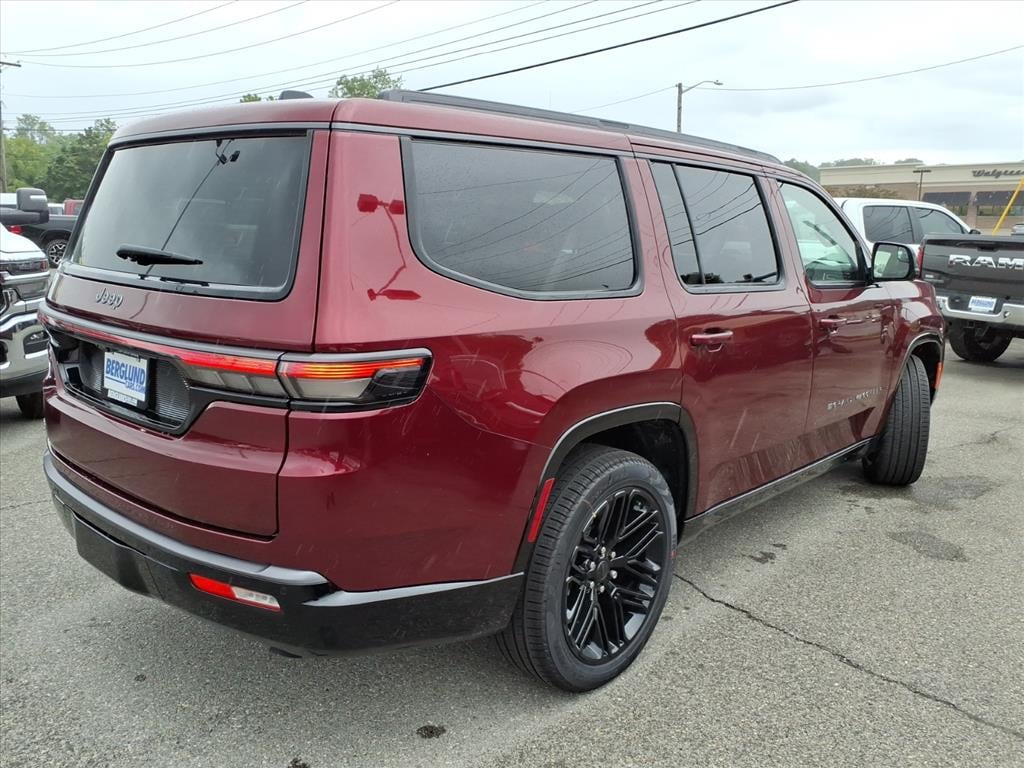 New 2026 Jeep Grand Wagoneer Limited Reserve Sport Utility