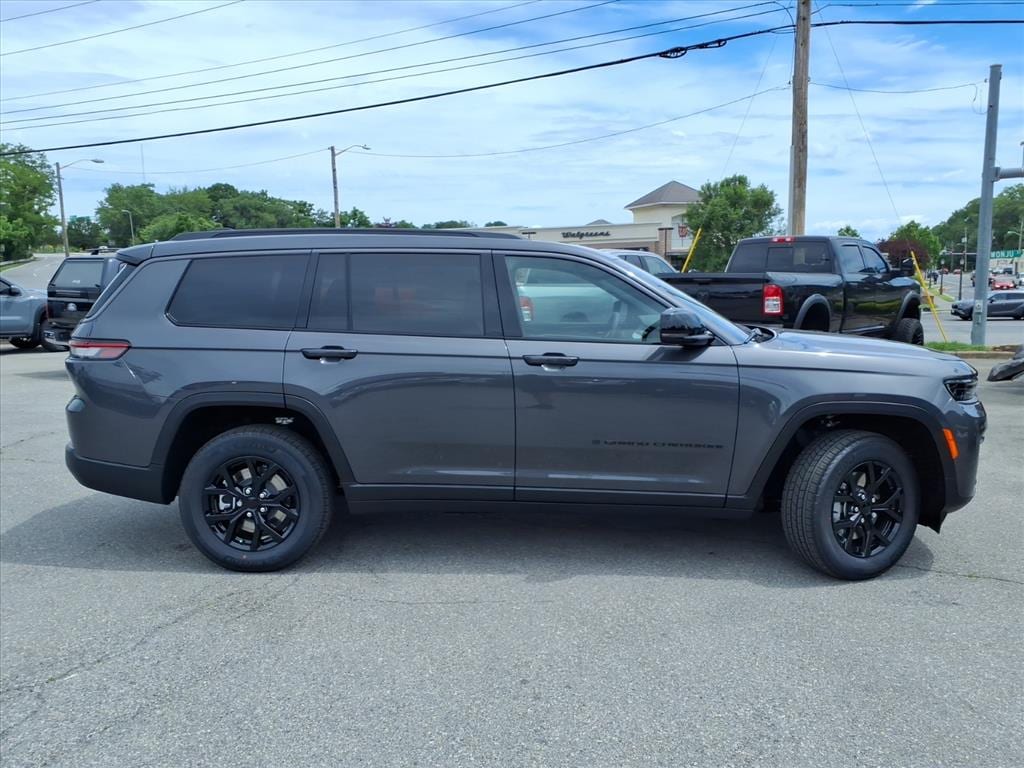 New 2026 Jeep Grand Cherokee L Laredo Altitude Sport Utility