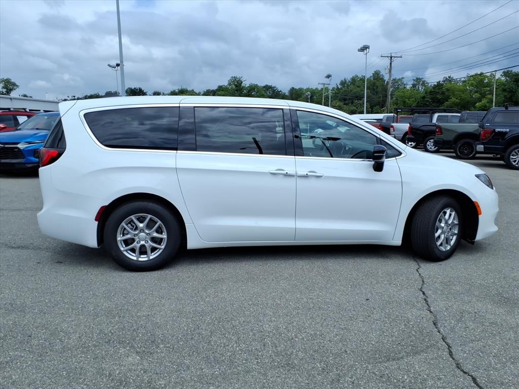 New 2027 Chrysler Pacifica LX Passenger Van