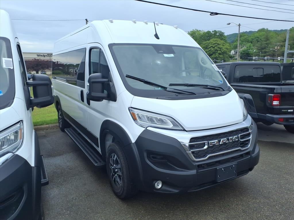 New 2026 Ram Promaster 2500 Window Van SLT+ Cargo Van