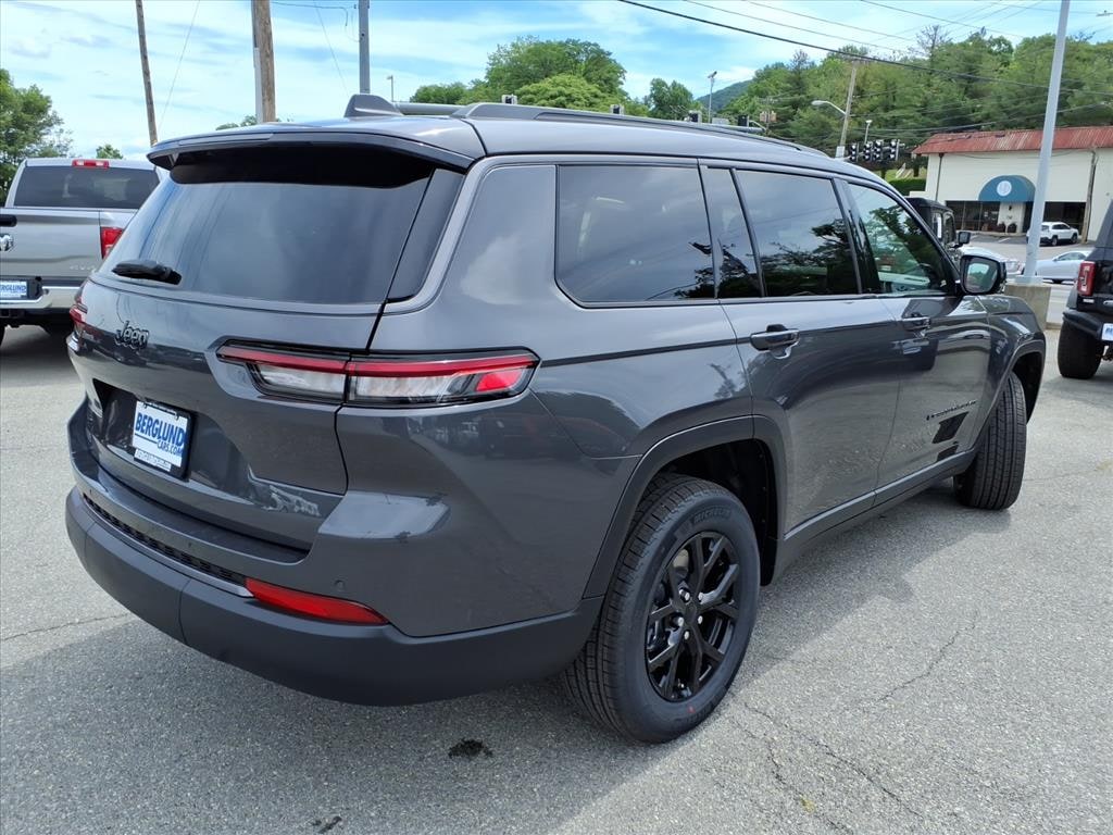 New 2026 Jeep Grand Cherokee L Laredo Altitude Sport Utility