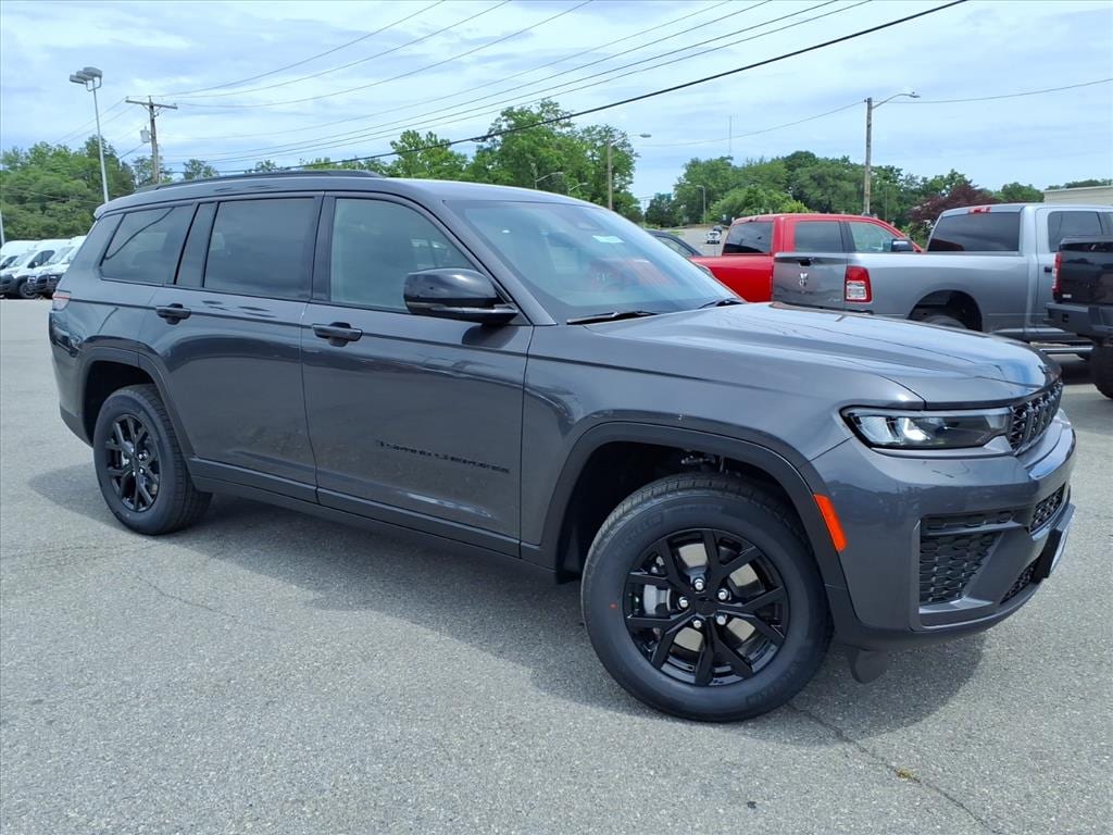 New 2026 Jeep Grand Cherokee L Laredo Altitude Sport Utility