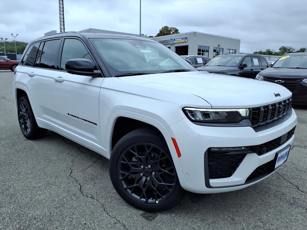 New 2027 Jeep Grand Cherokee Summit Sport Utility