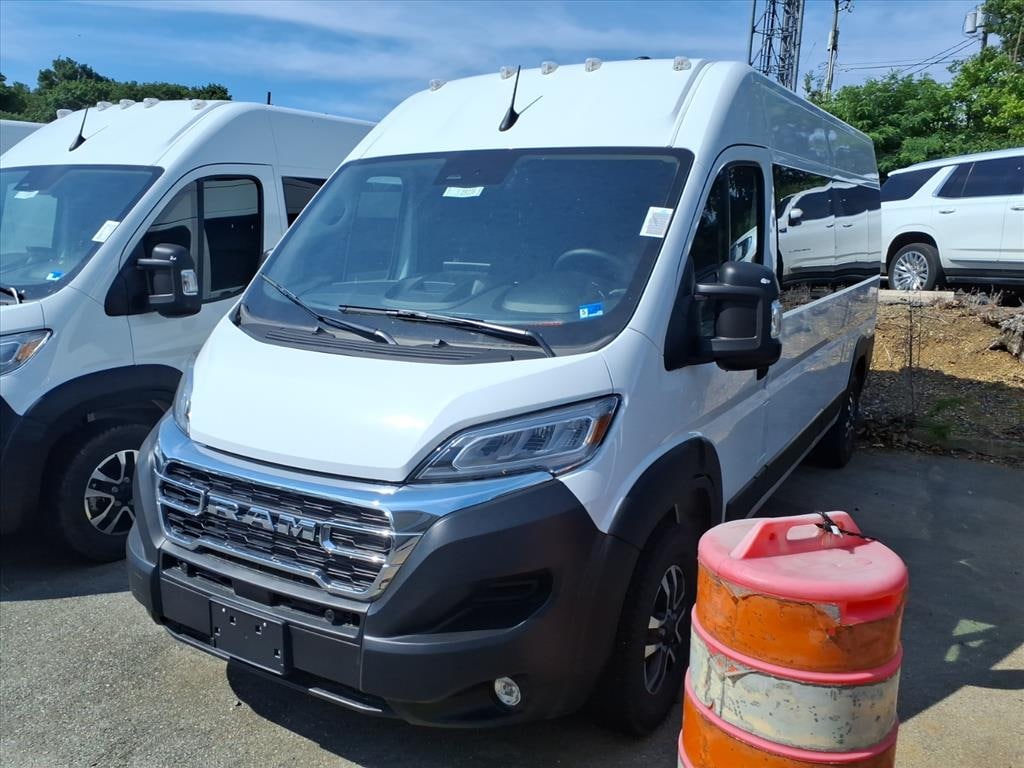 New 2026 Ram Promaster 2500 Window Van SLT+ Cargo Van