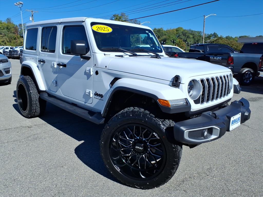 Used 2025 Jeep Wrangler Sahara SUV