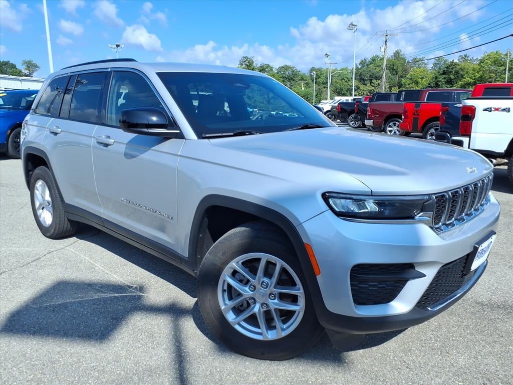 Used 2024 Jeep Grand Cherokee Laredo X Sport Utility