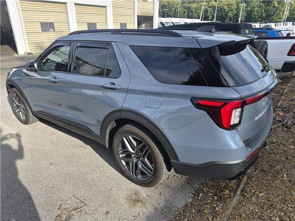 Used 2025 Ford Explorer ST-Line Sport Utility