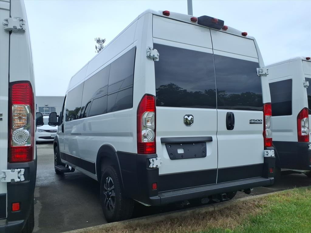 New 2026 Ram Promaster 2500 Window Van SLT+ Cargo Van