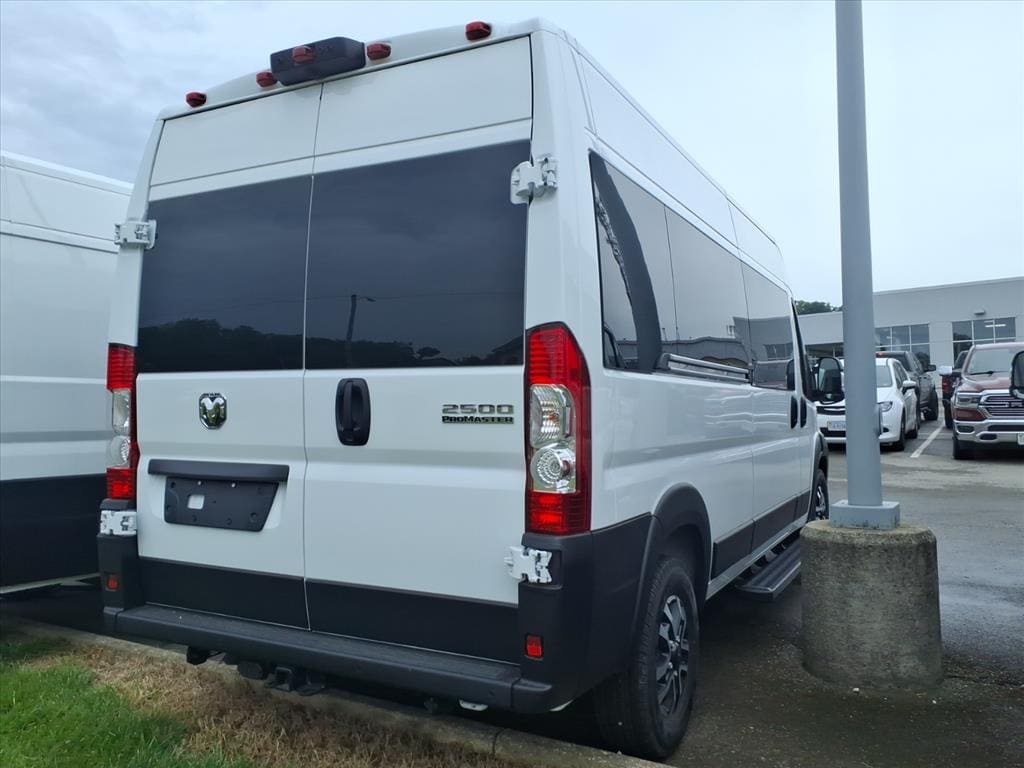 New 2026 Ram Promaster 2500 Window Van SLT+ Cargo Van