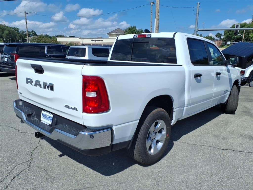 New 2026 Ram 1500 TRADESMAN CREW CAB 4X4 5'7 BOX Pickup