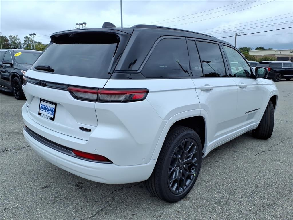 New 2027 Jeep Grand Cherokee Summit Sport Utility