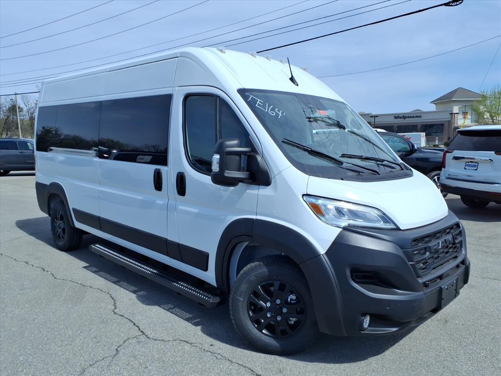 New 2026 Ram Promaster 2500 Window Van SLT+ Cargo Van
