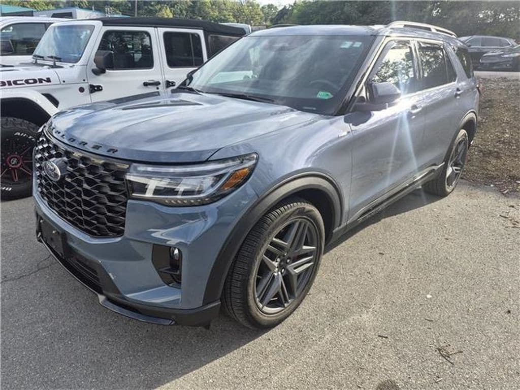 Used 2025 Ford Explorer ST-Line Sport Utility