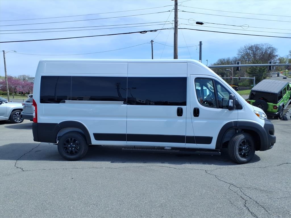 New 2026 Ram Promaster 2500 Window Van SLT+ Cargo Van
