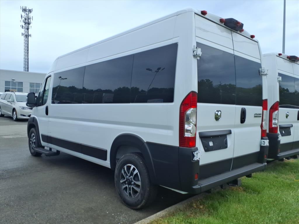 New 2026 Ram Promaster 2500 Window Van SLT+ Cargo Van