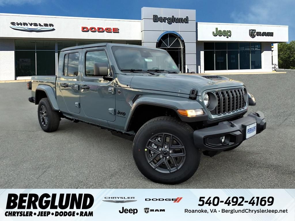 New 2026 Jeep Gladiator Sport S Pickup